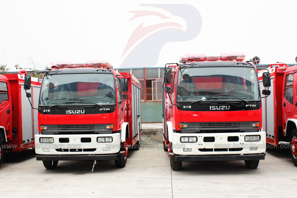 2016 Novo caminhão de bombeiros de espuma FTR ISUZU 190hp para venda