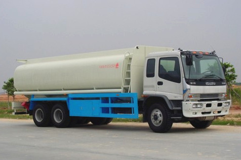 Customer made 20,000L fuel tanker truck Isuzu detail pictures