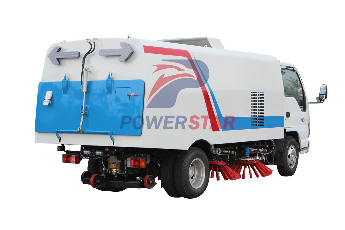 Durable Broom road sweeper Isuzu 5m3