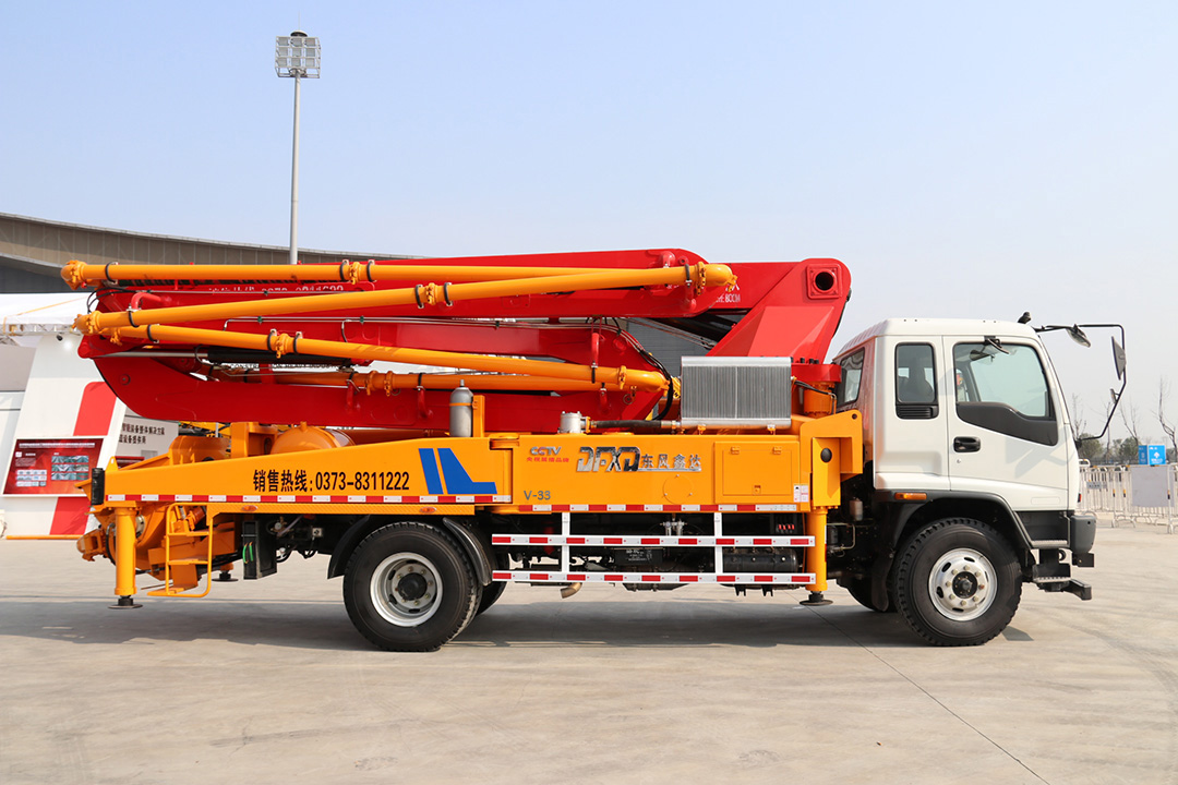 brand new ISUZU FVR 4X2 6X4 Concrete Pump Truck for Construction