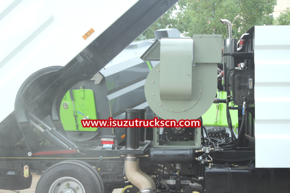 Isuzu Pure Vacuum Sweeping Truck for cement factory