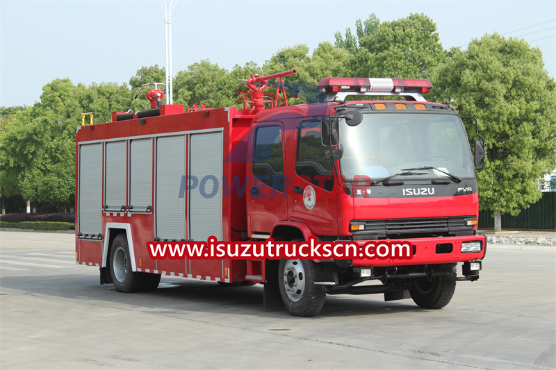 Caminhão de bombeiros Isuzu FVR