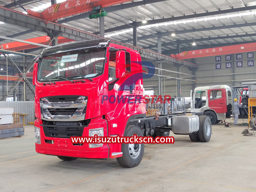 Caminhão de bombeiros Isuzu