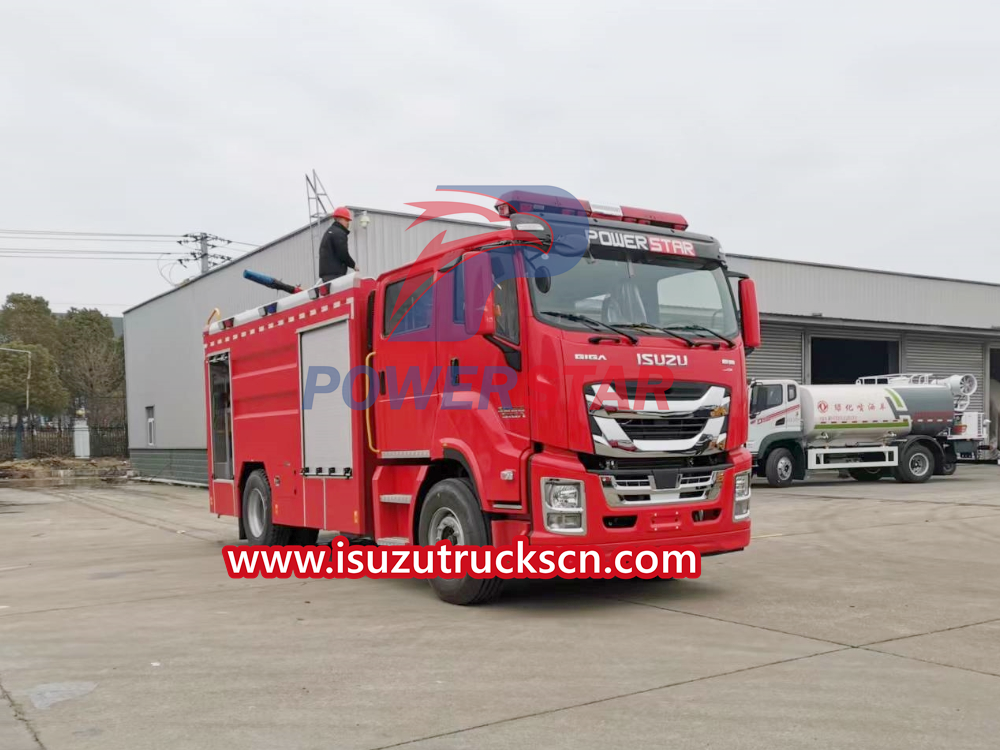 caminhão de bombeiros isuzu