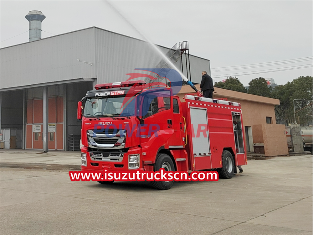 caminhão de bombeiros isuzu