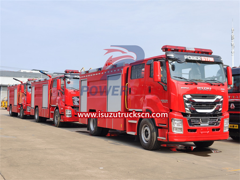 Caminhão de bombeiros Isuzu giga