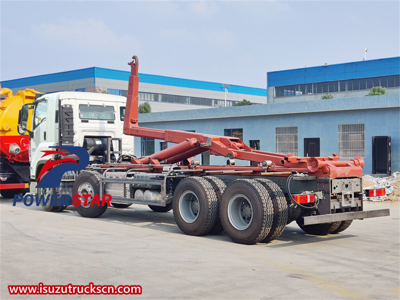 Isuzu 8x4 30tons hook lift truck