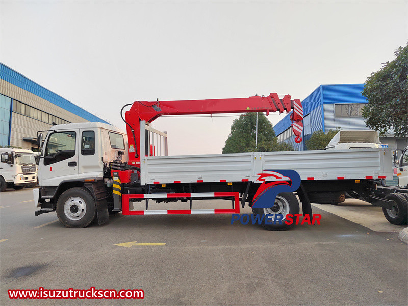 Isuzu FTR truck mounted hydraulic crane