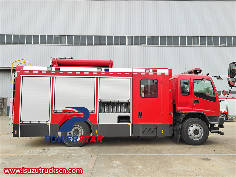 Isuzu FVR fire rescue pumper truck