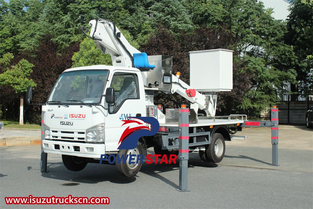 Isuzu NKR manlifter truck