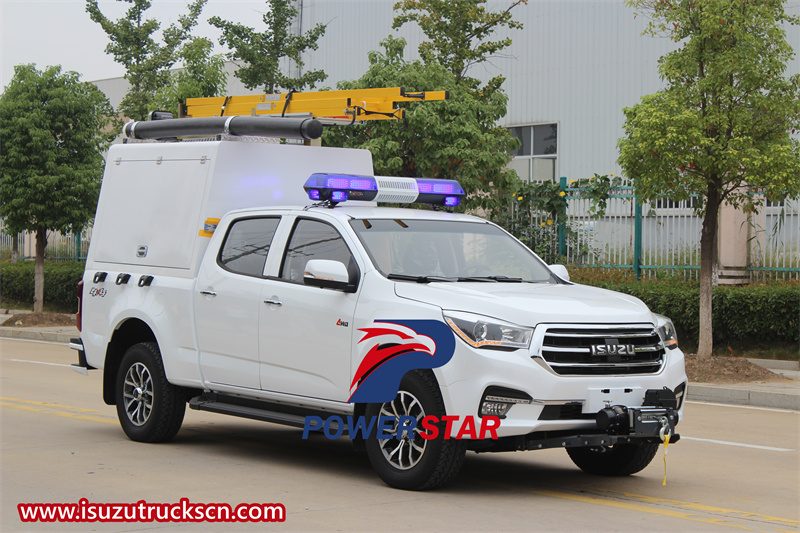 Isuzu 4x4 utility service truck