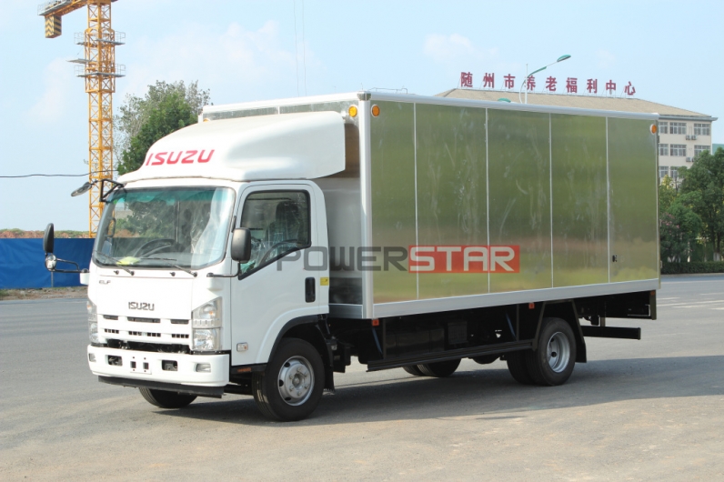 High Quality 4x2 Small Van Box Cargo Lorry Trucks ISUZU Light Truck