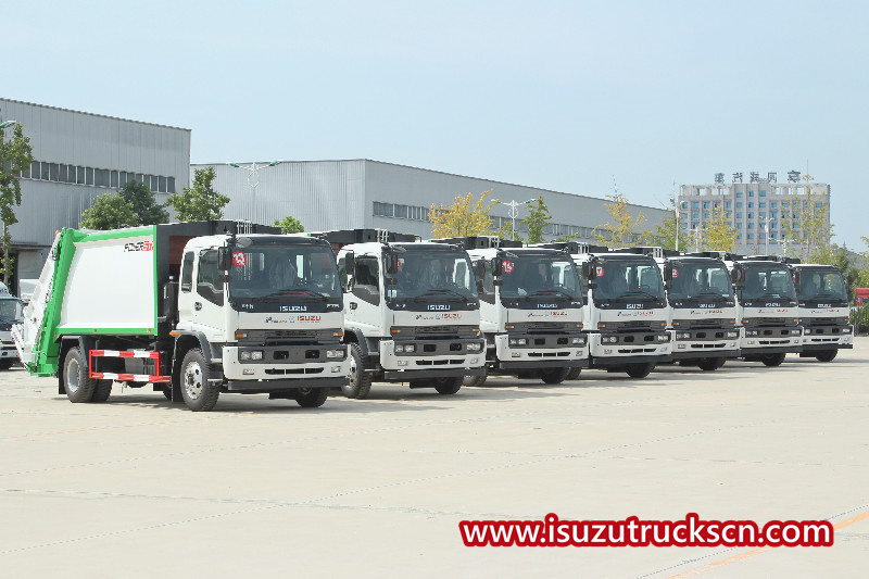 13 unidades de caminhão compactador de lixo ISUZU FTR 16CBM são enviadas
    