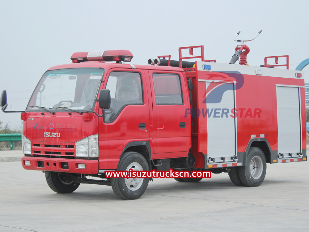 A operação do caminhão de bombeiros ISUZU é importante
    