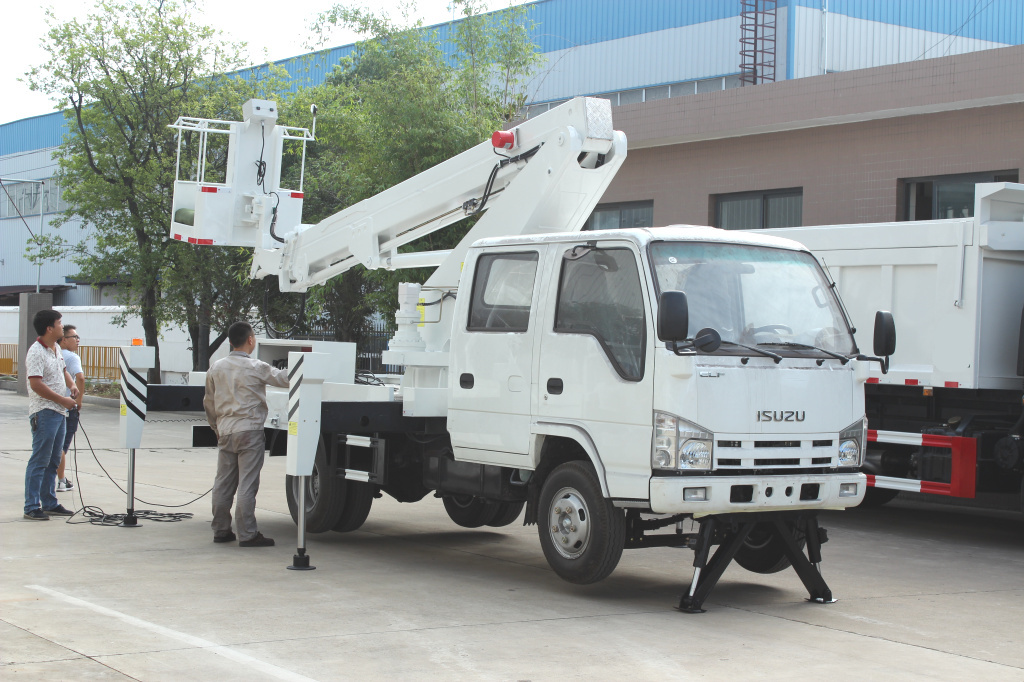 Caminhão ISUZU Man Lifter de 16m para Filipinas
    