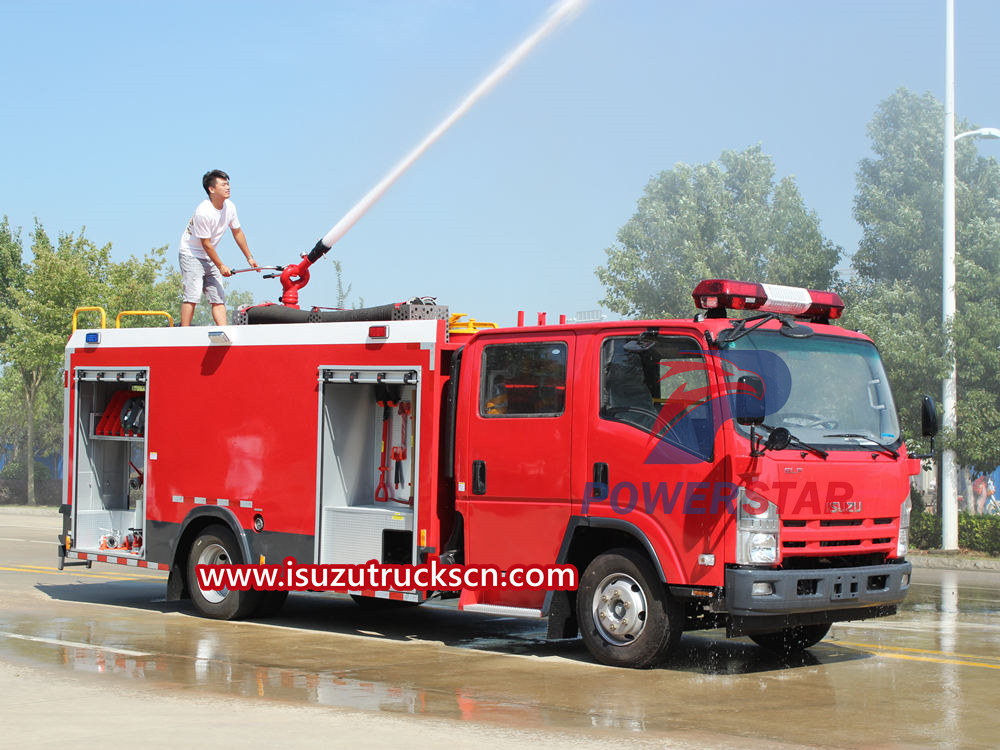 O que é o caminhão de bombeiros aquático Isuzu?
    