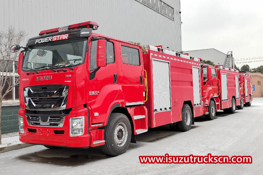 4 unidades novos caminhões de bombeiros GIGA da Isuzu prontos para entrega nas Filipinas
    