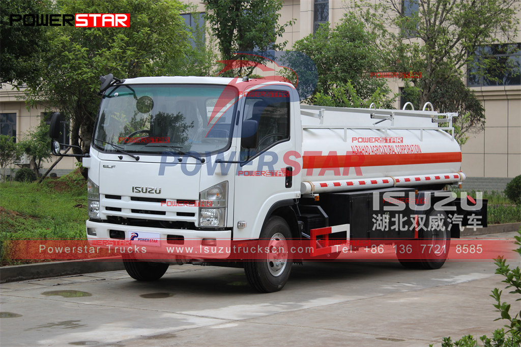 ISUZU NPR combustível bowser ELF 5000L caminhão tanque de óleo exportado para orientação de operação do Sudão
    