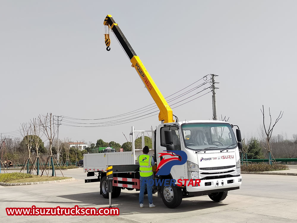 Maldivas Isuzu Right drive Boom Crane caminhões
    