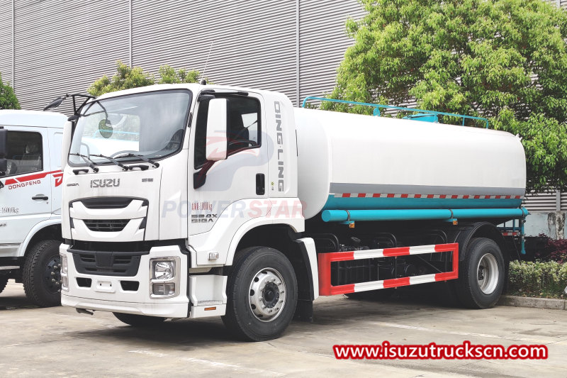 Giga Isuzu 6 rodas Water Bowser
    